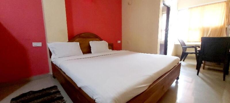 SPOT ON 80624 Hotel Niladri Complex Puri Exterior foto