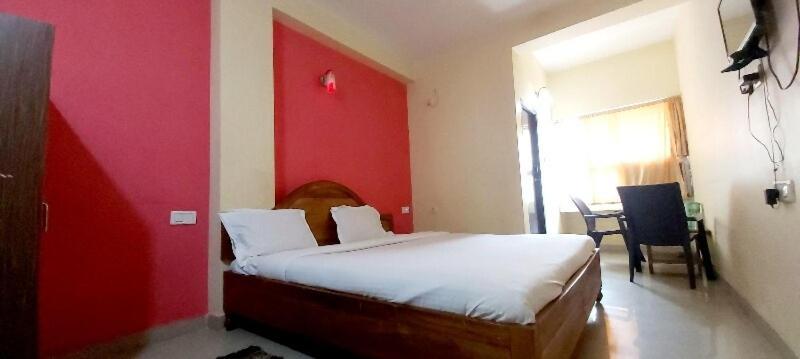 SPOT ON 80624 Hotel Niladri Complex Puri Exterior foto